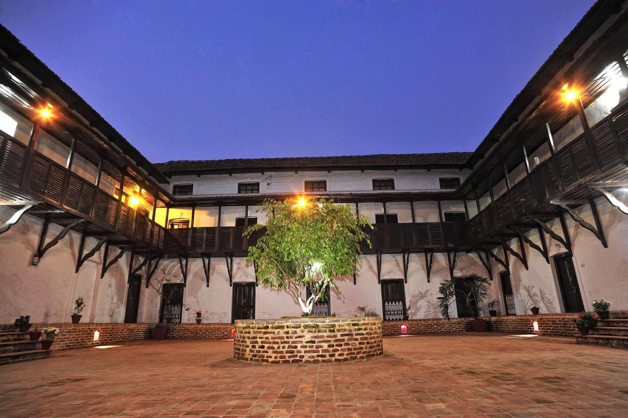 Oyo 738 Hotel Kaze Darbar Kathmandu Buitenkant foto