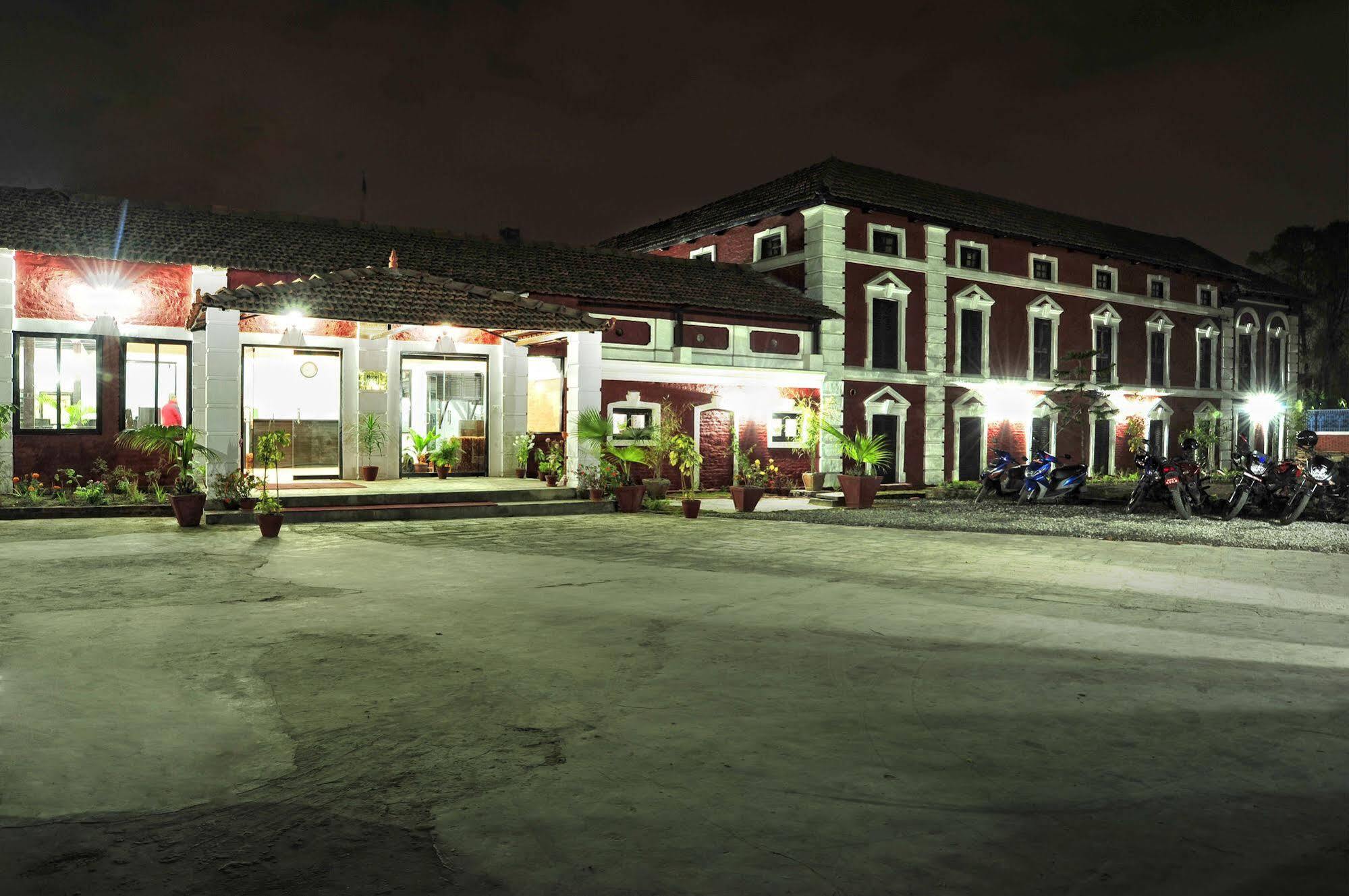 Oyo 738 Hotel Kaze Darbar Kathmandu Buitenkant foto
