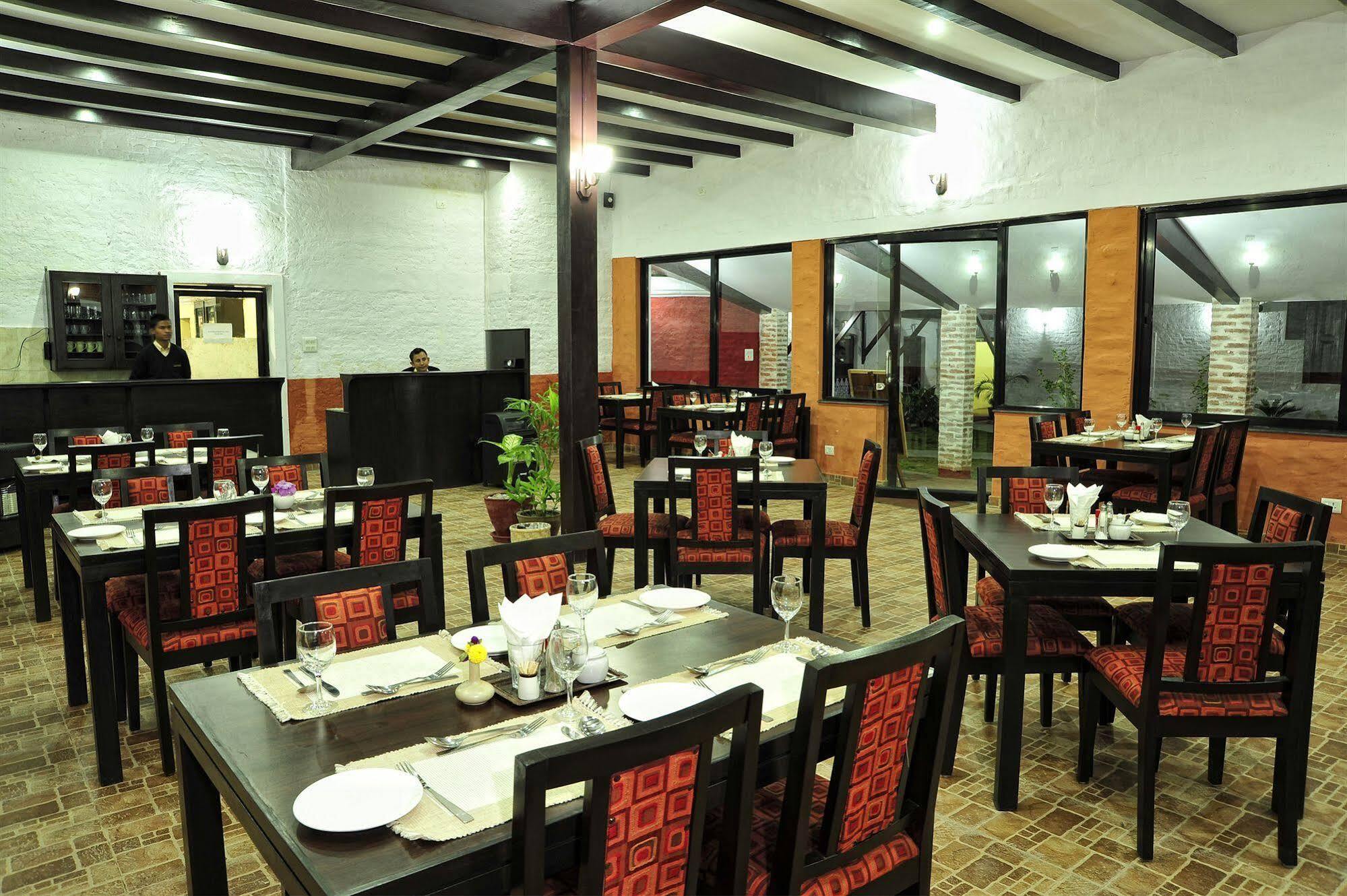 Oyo 738 Hotel Kaze Darbar Kathmandu Buitenkant foto