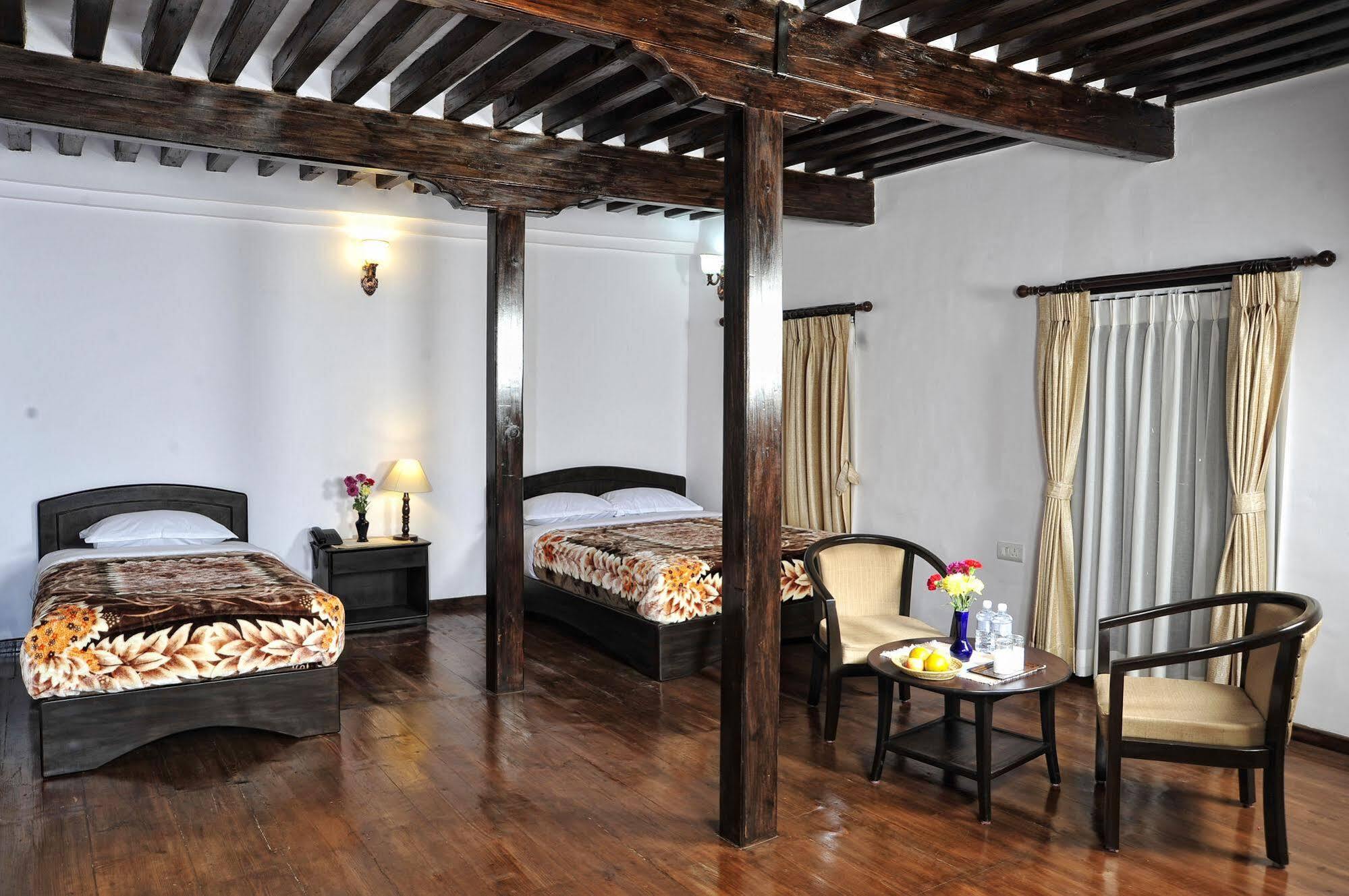 Oyo 738 Hotel Kaze Darbar Kathmandu Buitenkant foto
